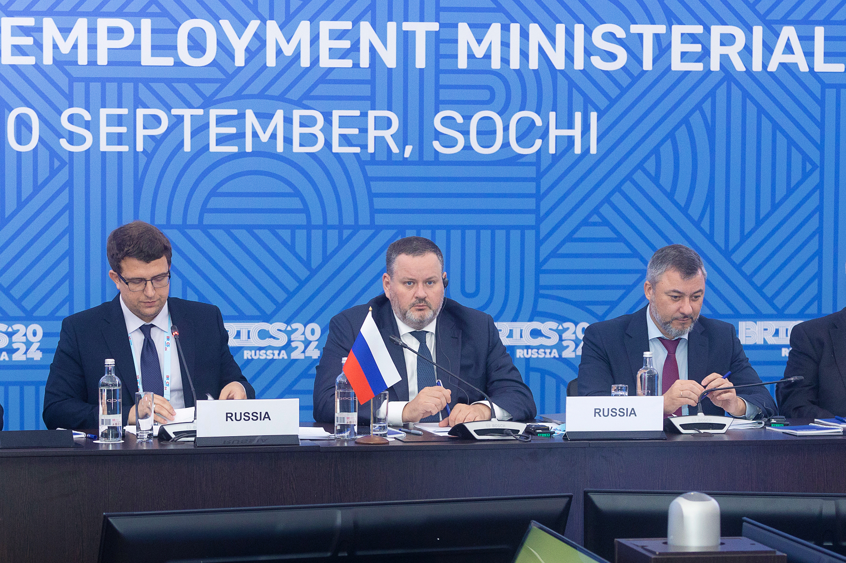 Министр труда и социальной защиты РФ Антон Котяков на встрече Министров труда и занятости стран БРИКС в Сочи